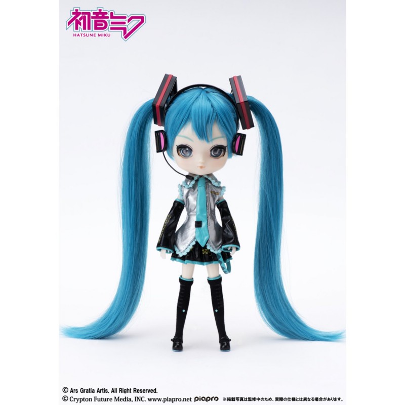 hatsune miku muñeca