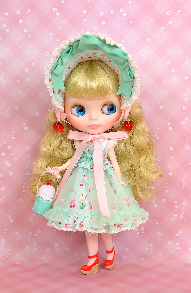 Blythe CWC GSC GoodSmile NEO 12 "Creamy Cherry Sweetheart" IN BOX (NIB) - Dolls.moe