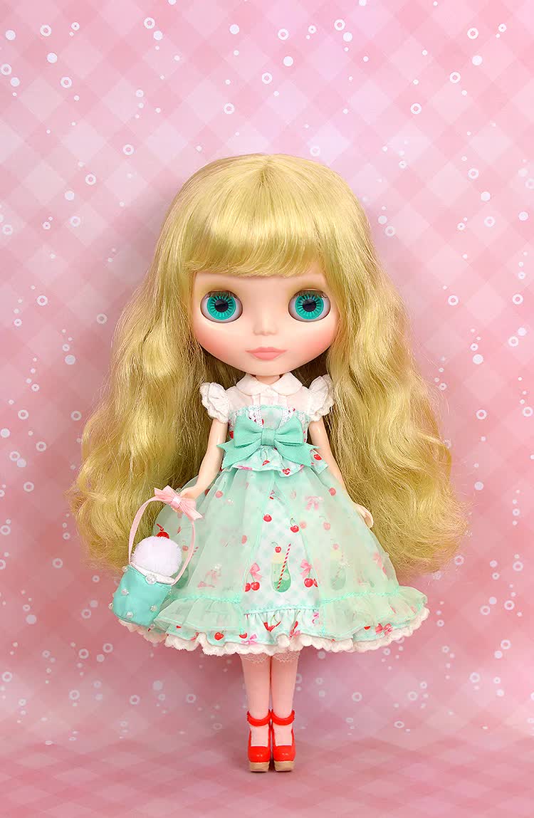 Blythe CWC GSC GoodSmile NEO 12 "Creamy Cherry Sweetheart" IN BOX (NIB) - Dolls.moe