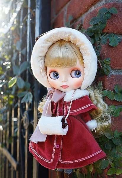 CWC Good Smile GSC NEO 12" BLYTHE DOLL "Spring of London Mary" IN BOX (NIB) - Dolls.moe