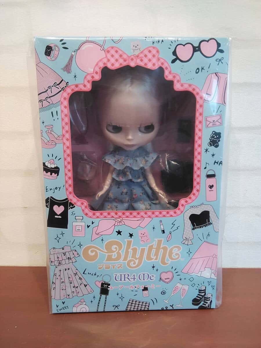 CWC GSC GoodSmile NEO 12" BLYTHE DOLL " UR4ME " IN BOX (NIB) - Dolls.moe