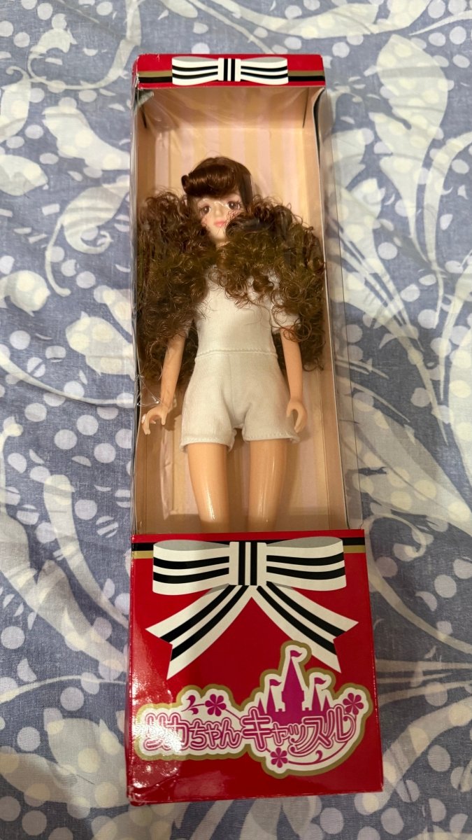Licca Castle Doll Eri Model 13811 - Dolls.moe