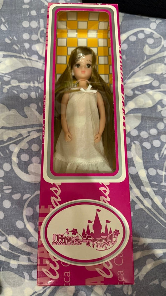 Licca Castle Doll Izumi Chan - Dolls.moe