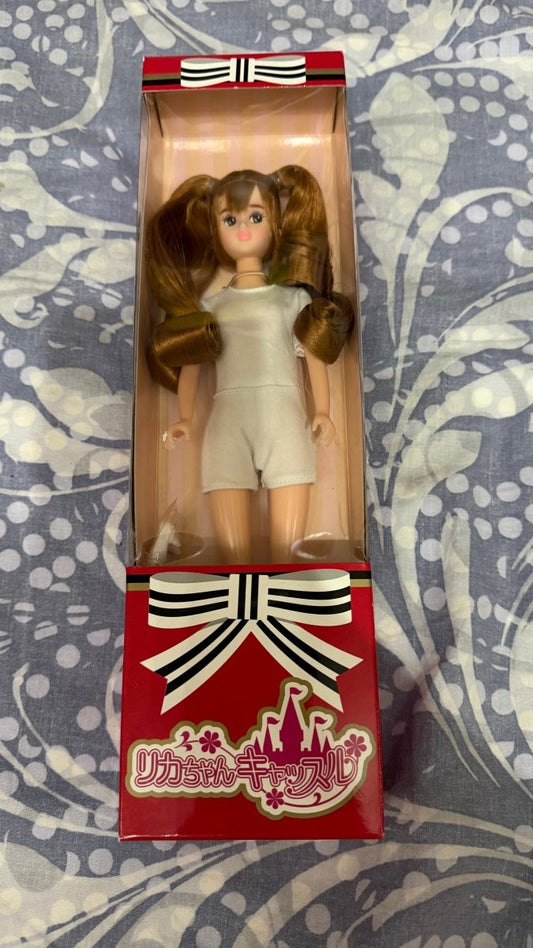 Licca Castle Doll Rie V J1808-7B - Dolls.moe