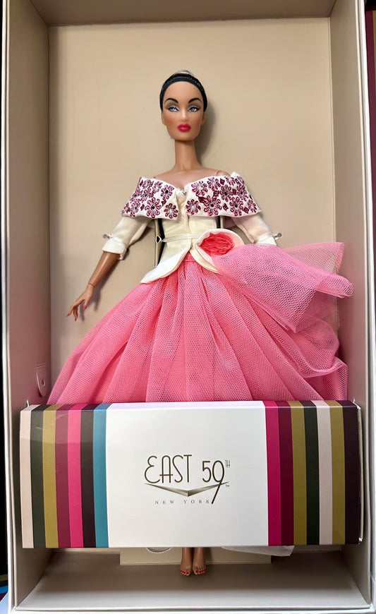 Pink Mist Maeve Rocha #73045 NRFB Integrity Toys East 59th Collection LE 750