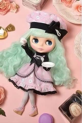TAKARA® NEO 12" BLYTHE DOLL "CREAM CHEESE AND JAM" NEW MINT IN BOX (NIB) - Dolls.moe