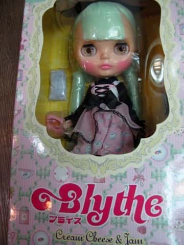 TAKARA® NEO 12" BLYTHE DOLL "CREAM CHEESE AND JAM" NEW MINT IN BOX (NIB) - Dolls.moe